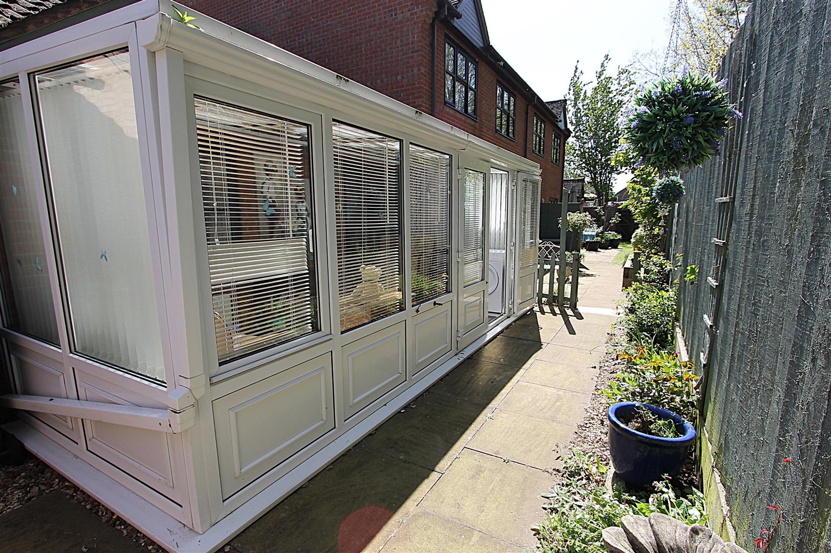 Skylark Way, Kidderminster